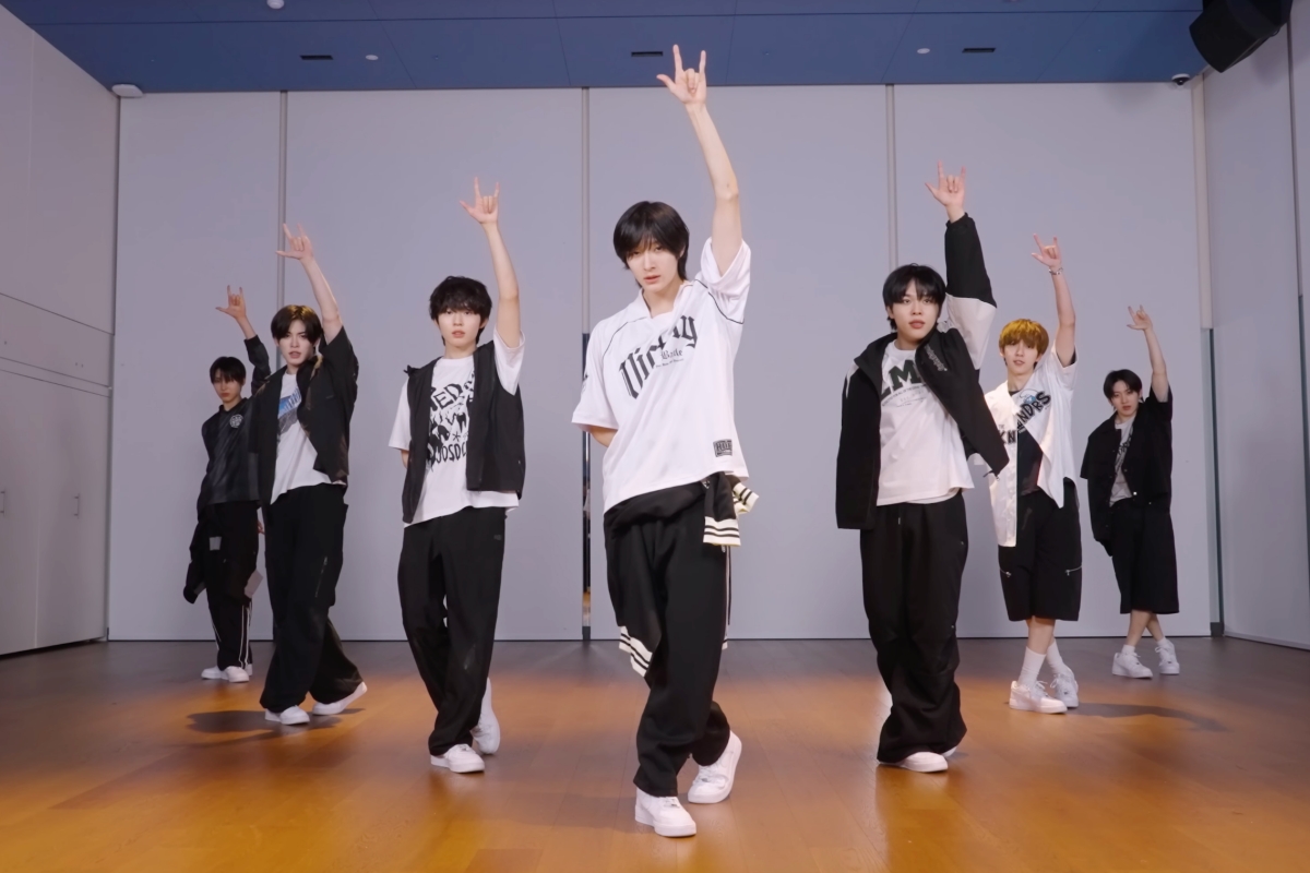 Watch: KickFlip Covers Stray Kids’ «CASE 143» In New Dance Practice Video