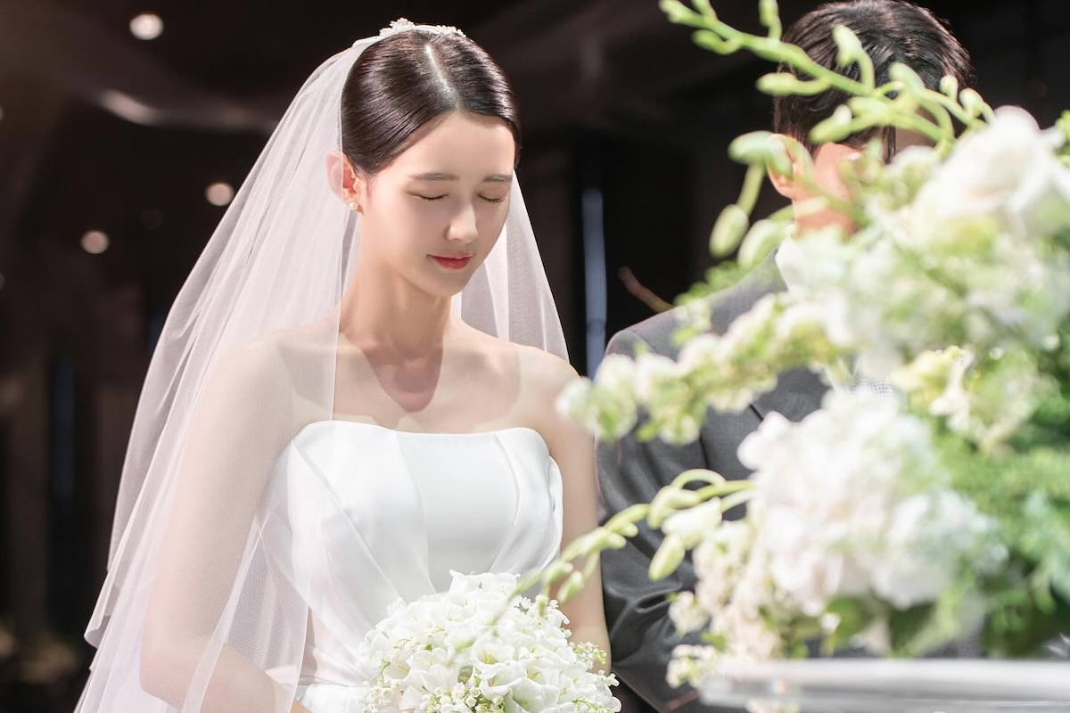 Nam Bo Ra Shares Beautiful Wedding Photos